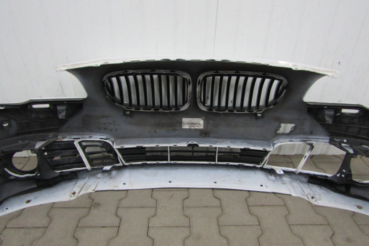 Prednji branik BMW 5 F10 F11 Lift LCI 13-17