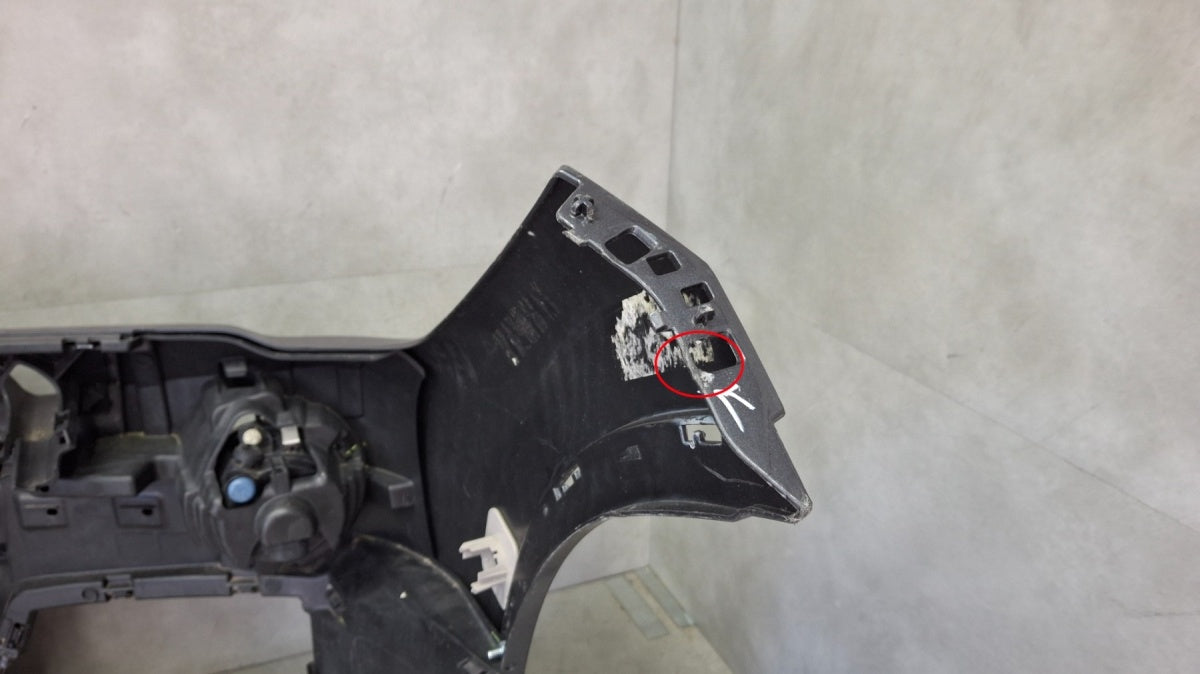 Prednji branik BMW X1 F48 M paket 15-18 / + 1x halogen