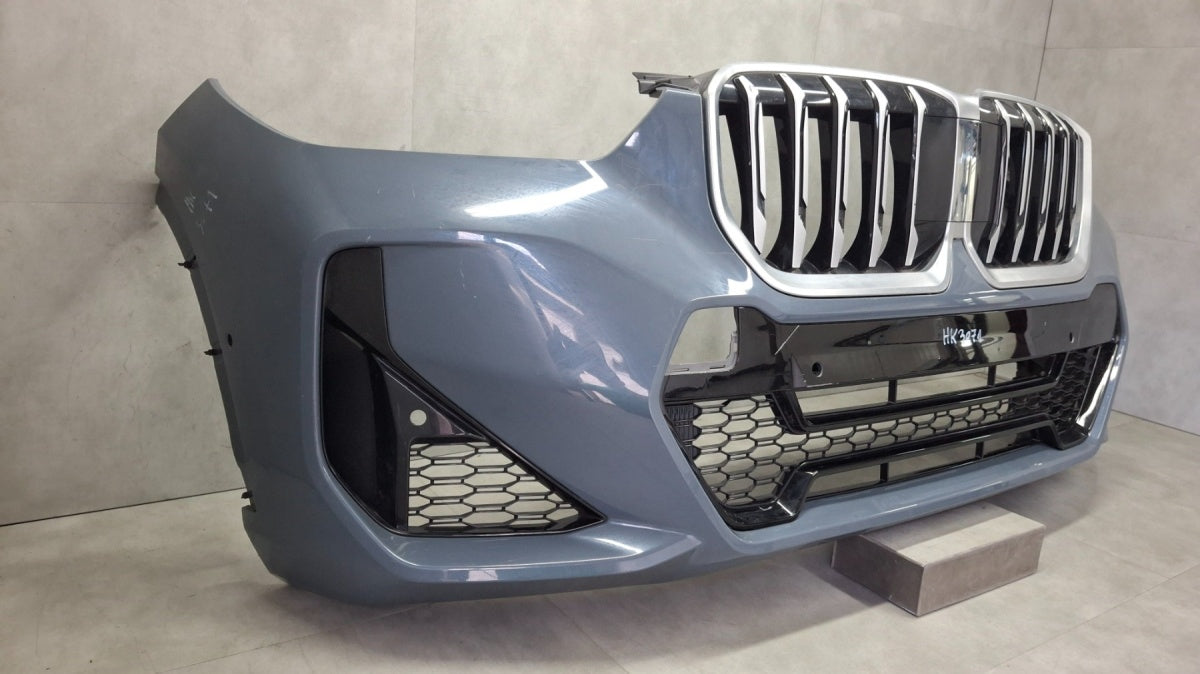 Prednji branik BMW X1 U11 M-paket 22-26 / + ślizgi