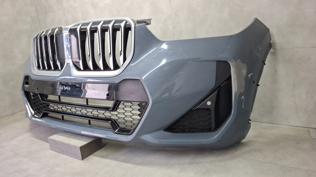 Prednji branik BMW X1 U11 M-paket 22-26 / + ślizgi