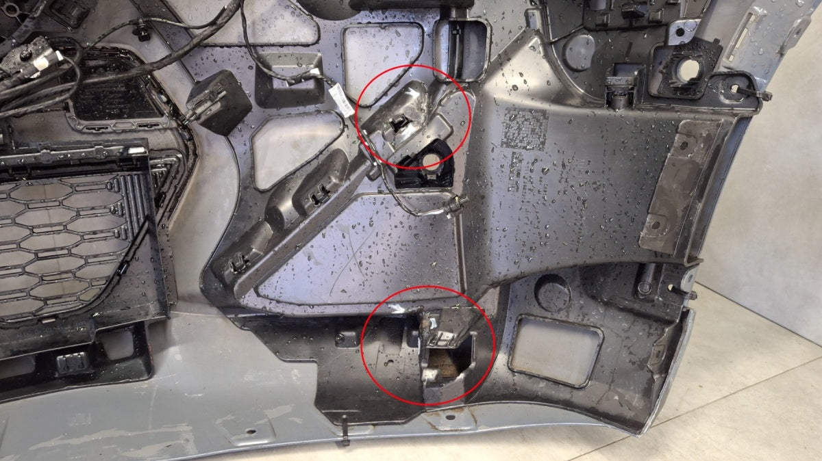 Prednji branik BMW X1 U11 M paket 22-