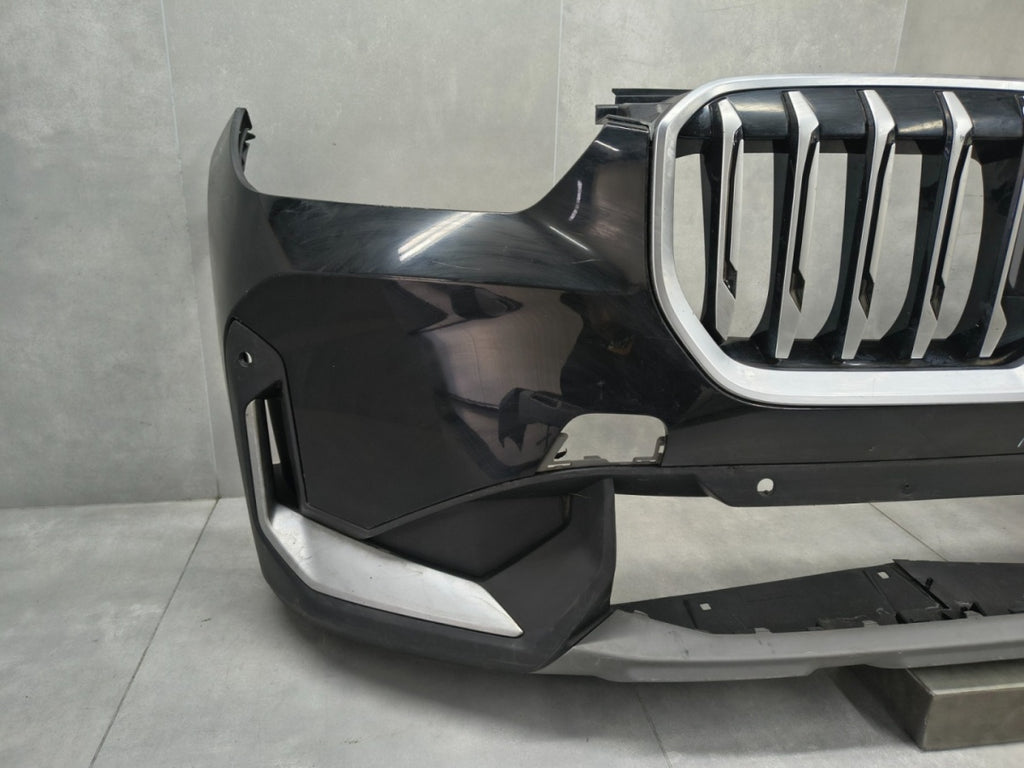 Prednji branik BMW X1 U11 X-line 22- /+ klizač instalacija