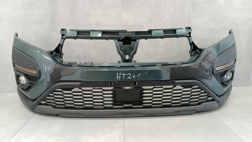 Prednji branik Dacia Sandero Stepway 3 III 20-25 / + halogeny