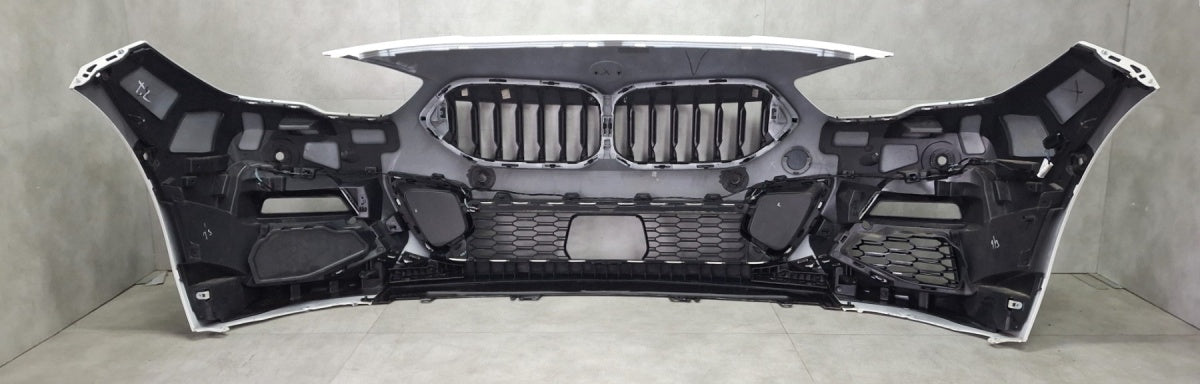 Prednji branik BMW 2 F44 Gran Coupe M paket 19-24 / + ślizgi + wiązka