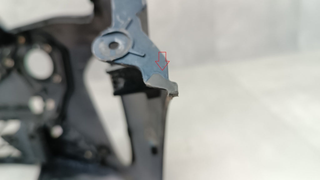 Prednji branik Cupra Formentor 20- / + Radar