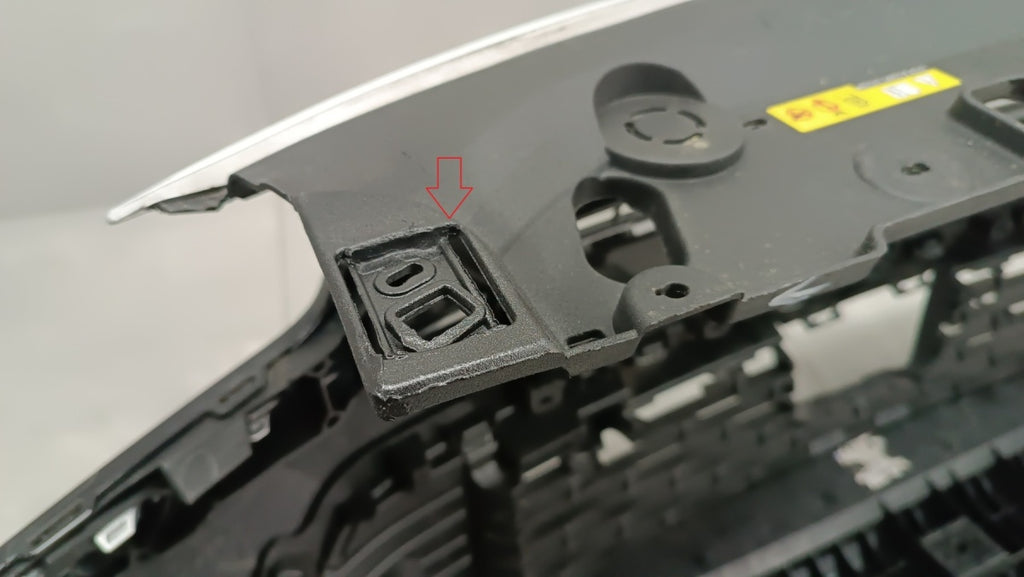 Prednji branik Opel Corsa F LIFT 23- / + podłoga