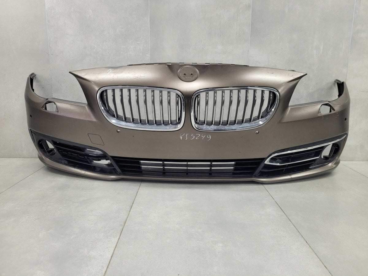 Prednji branik BMW 5 F10 F11 Lift LCI Luxury 13-17
