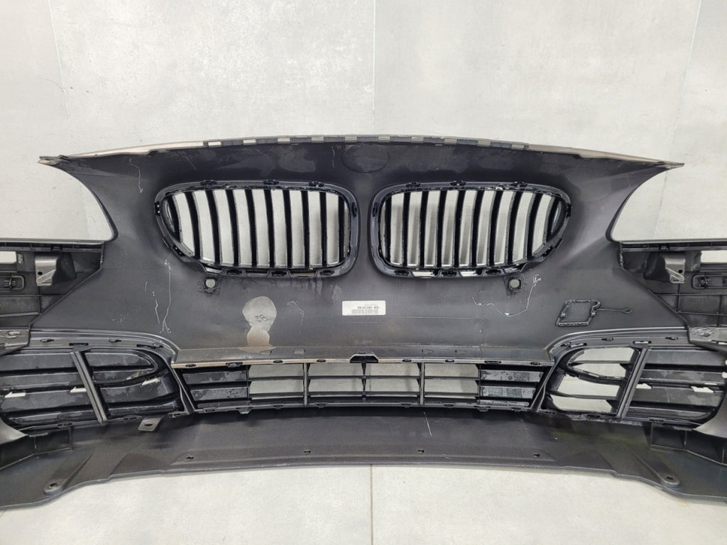 Prednji branik BMW 5 F10 F11 Lift LCI Luxury 13-17