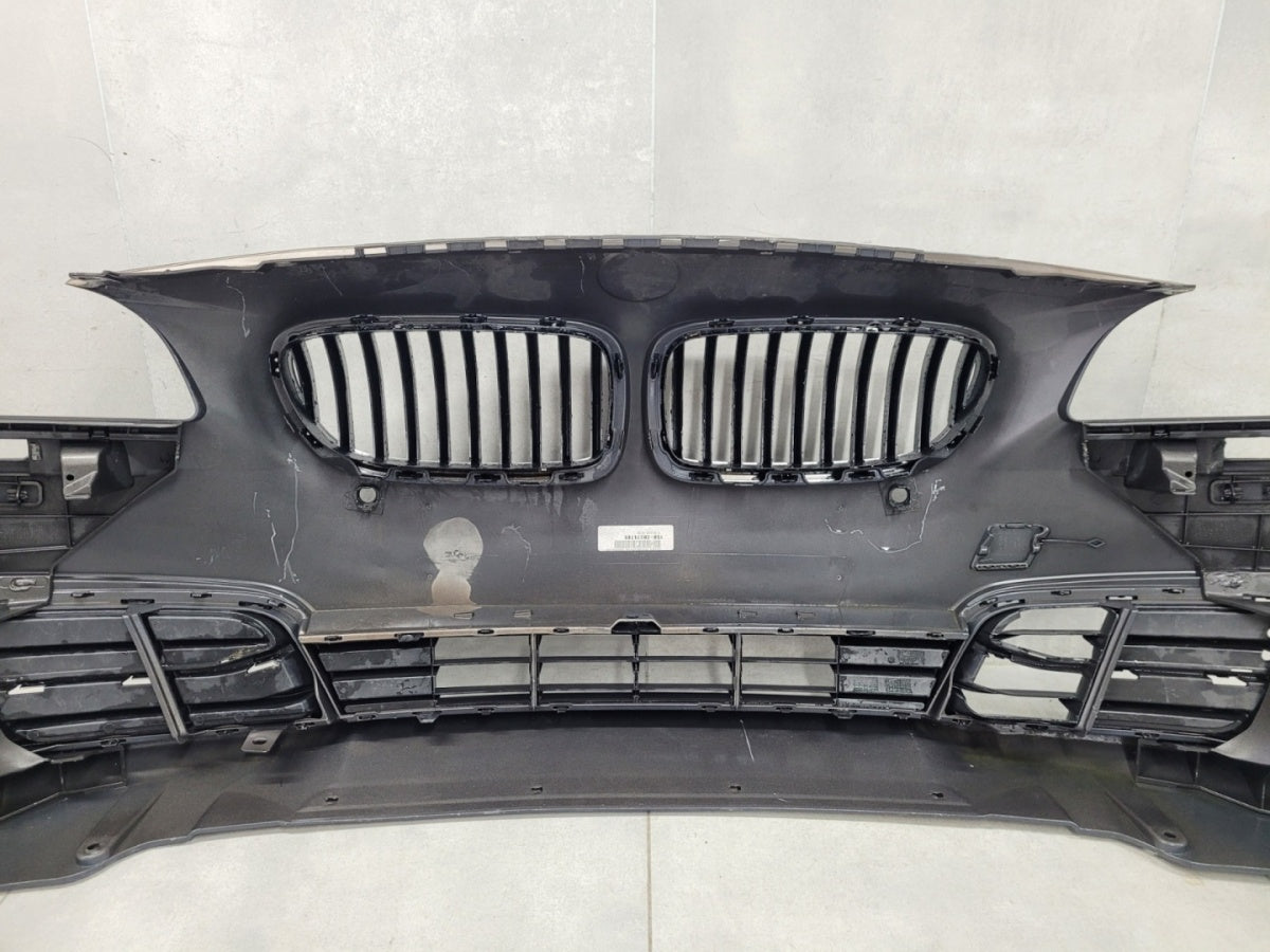 Prednji branik BMW 5 F10 F11 Lift LCI Luxury 13-17
