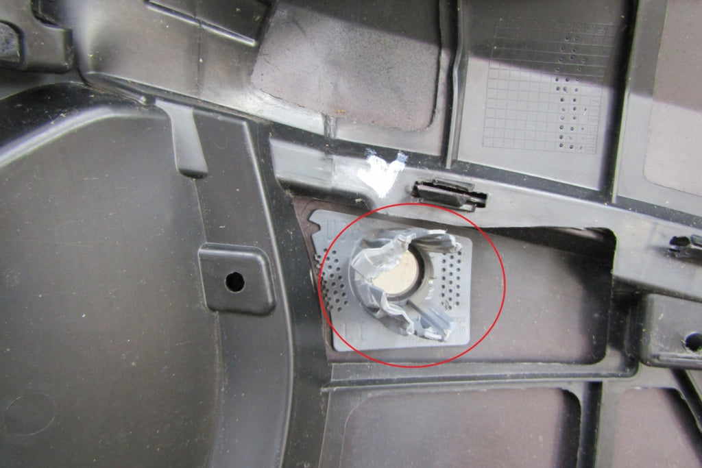 Prednji branik BMW 2 ACTIVE TOURER U06 21-