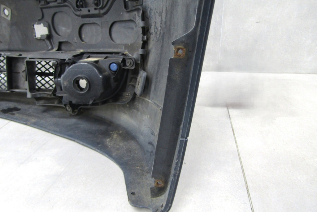 Prednji branik BMW 5 E60 E61 Lift LCI 07-10
