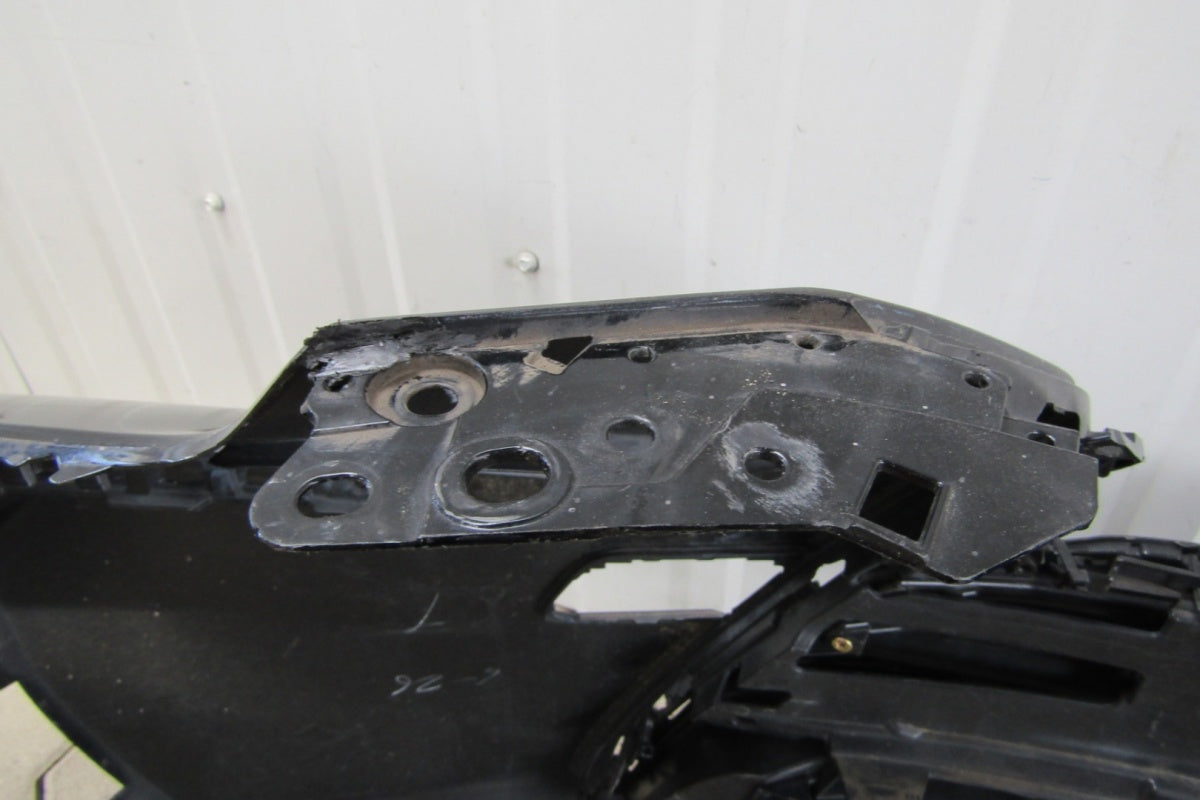 Prednji branik Lexus IS IS200 III 16-