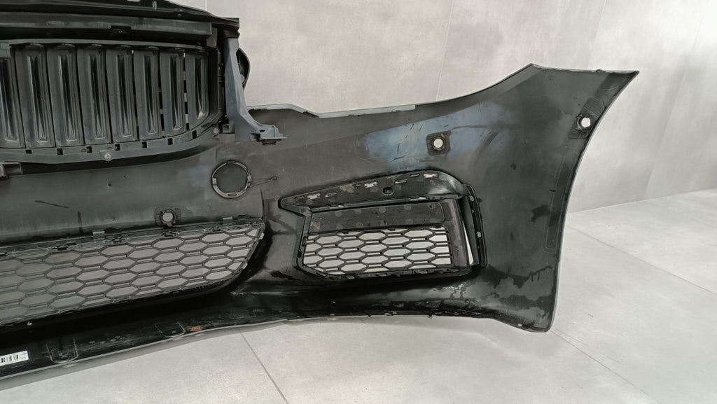 Prednji branik BMW 5 G30 G31 M paket 17-20 / + żaluzja