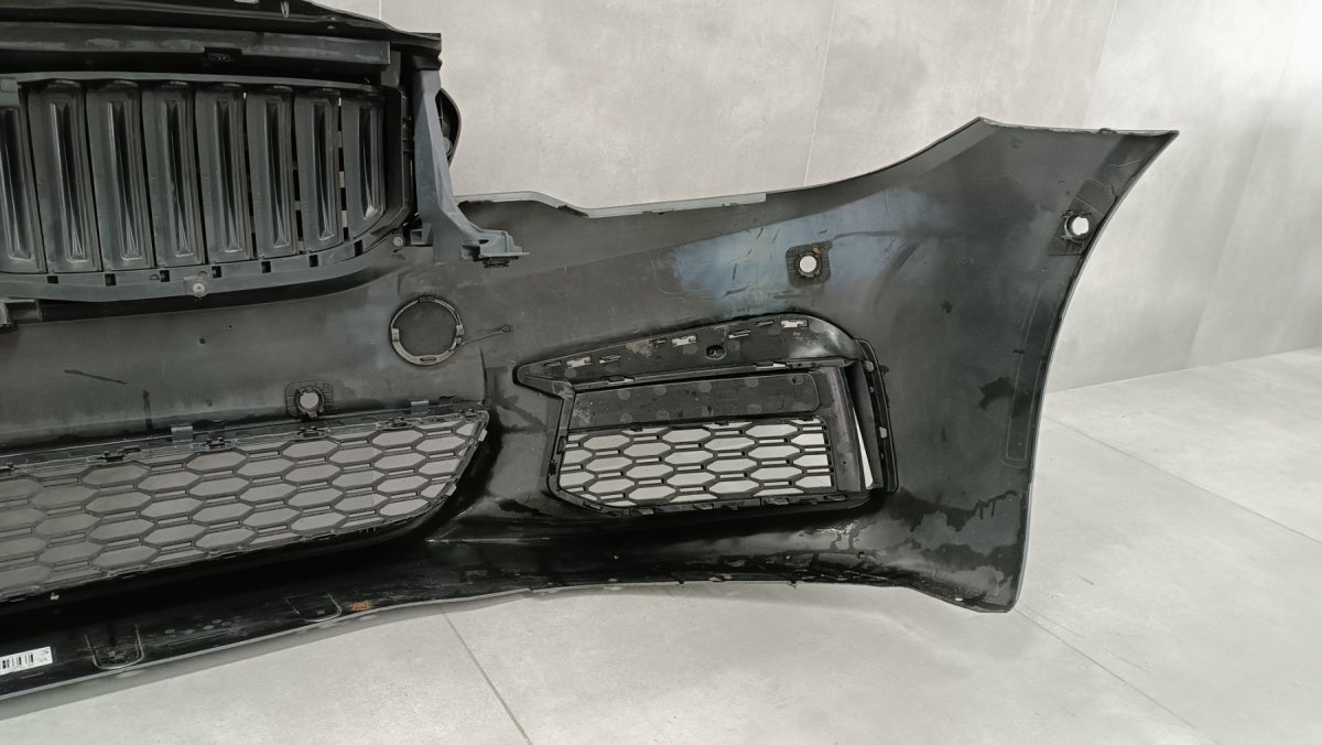 Prednji branik BMW 5 G30 G31 M paket 17-20 / + żaluzja