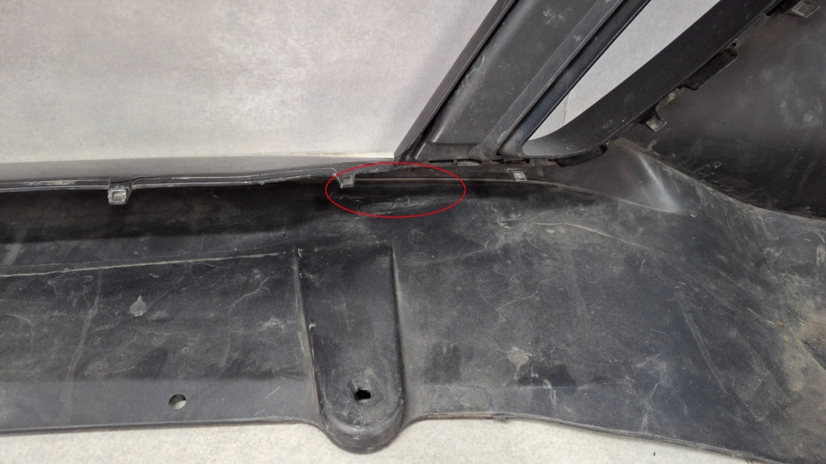 Prednji branik BMW 5 G60 G61 M paket 23-