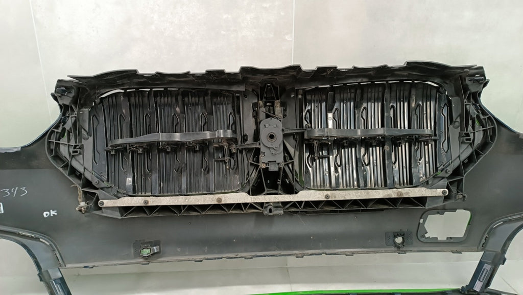Prednji branik BMW X6 G06 19-23 / folia