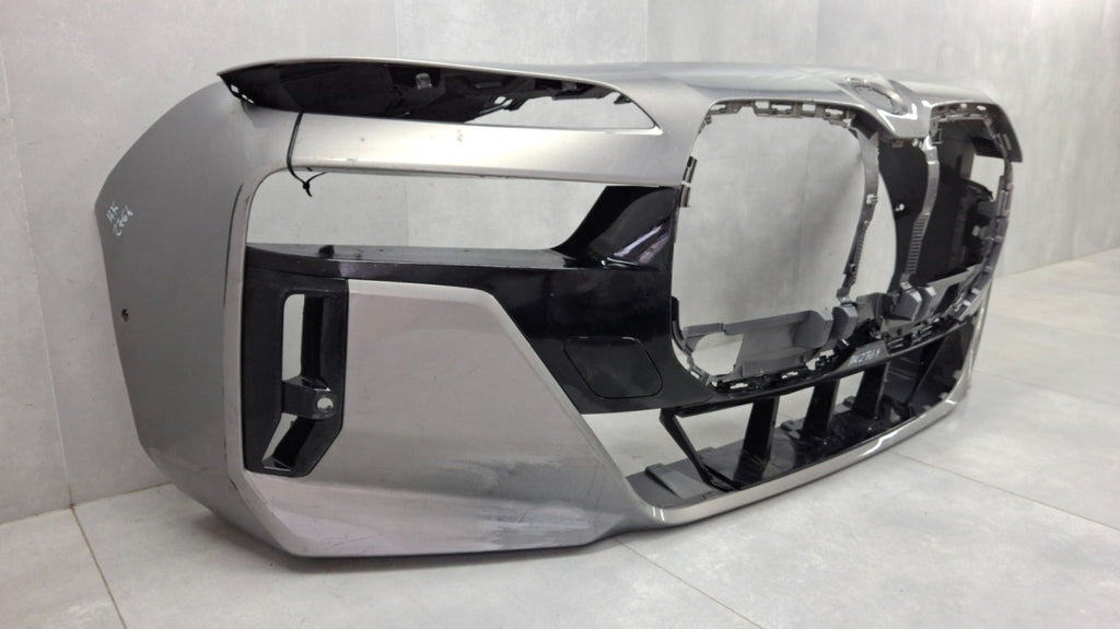 Prednji branik BMW 7 G70 M paket 22-25