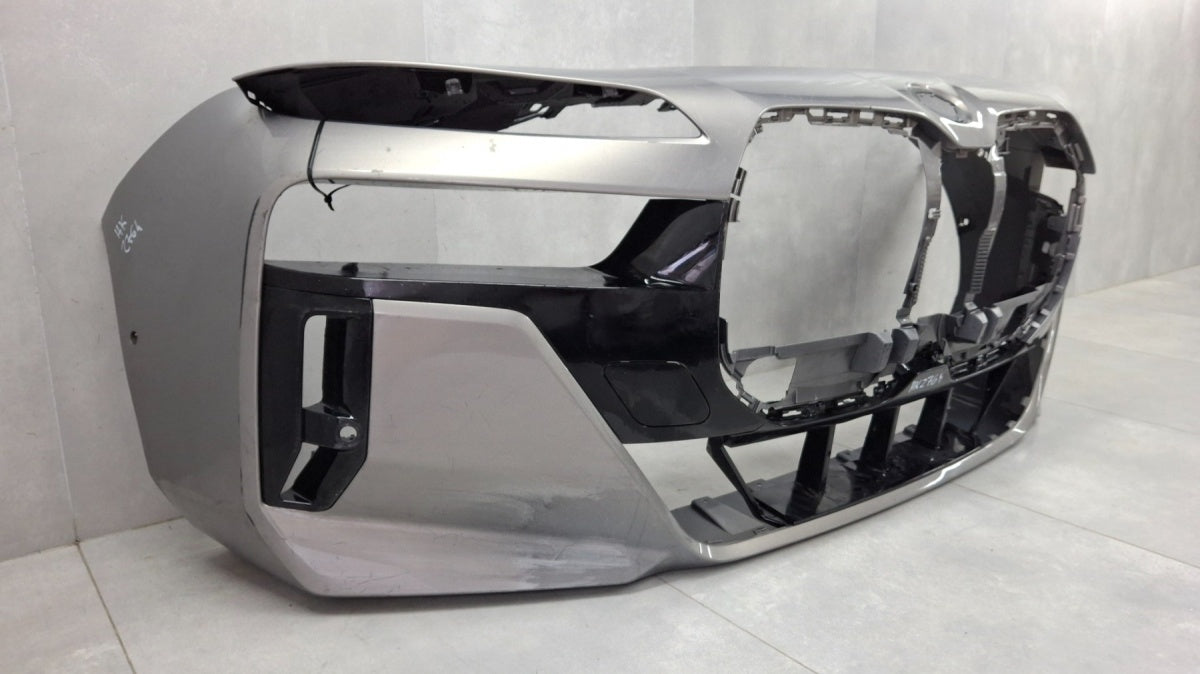 Prednji branik BMW 7 G70 M paket 22-25