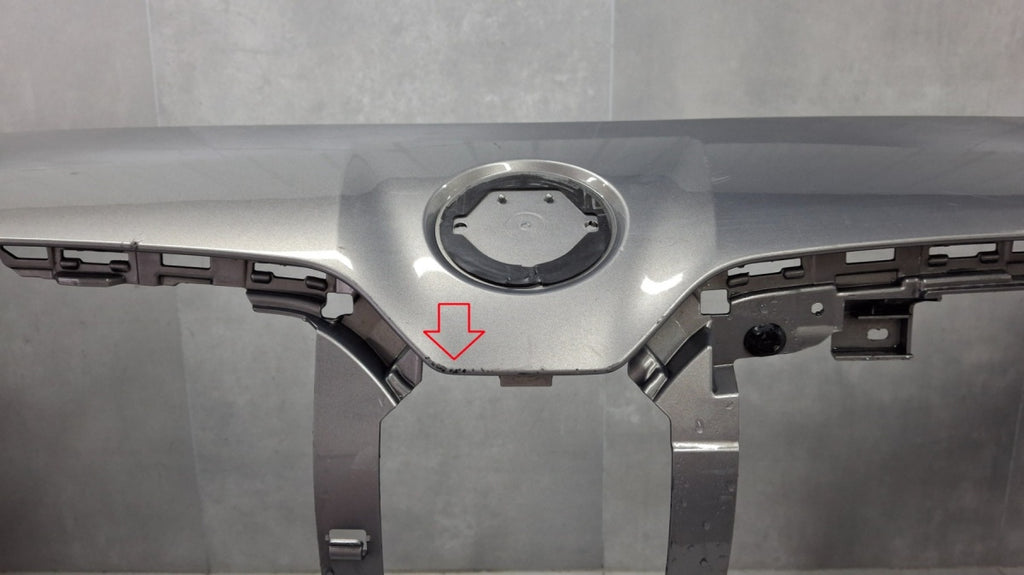 Prednji branik BMW 7 G70 M paket 22-25