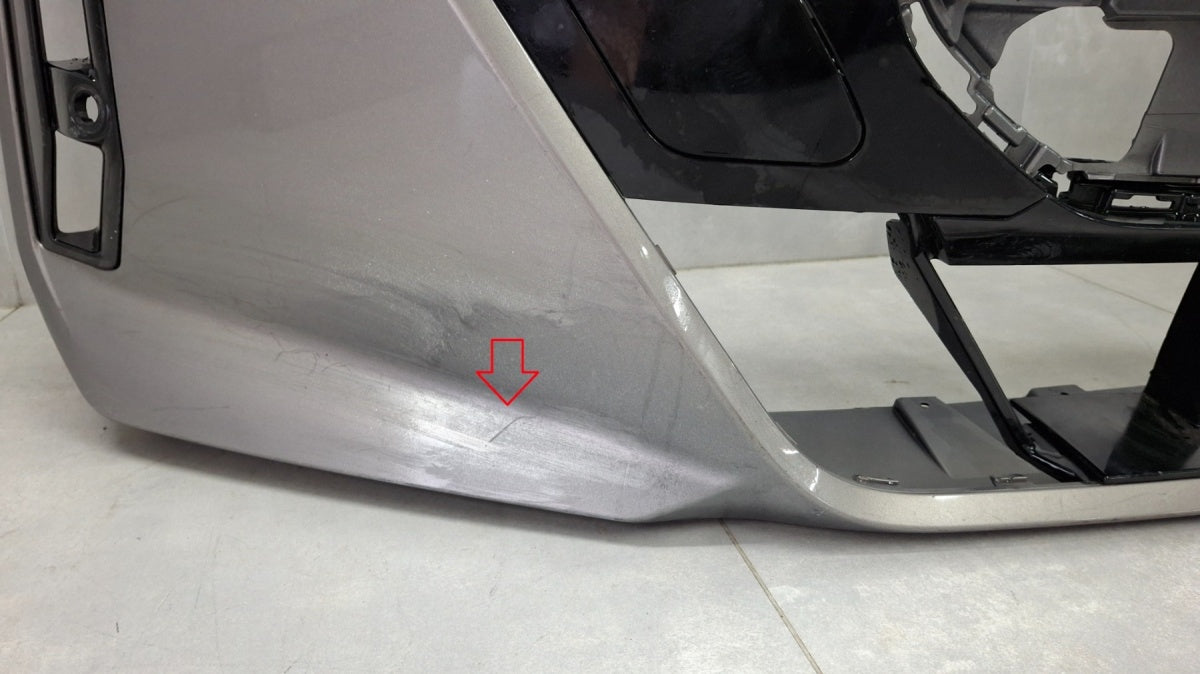 Prednji branik BMW 7 G70 M paket 22-25