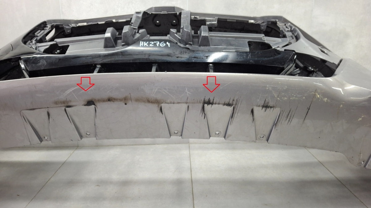 Prednji branik BMW 7 G70 M paket 22-25