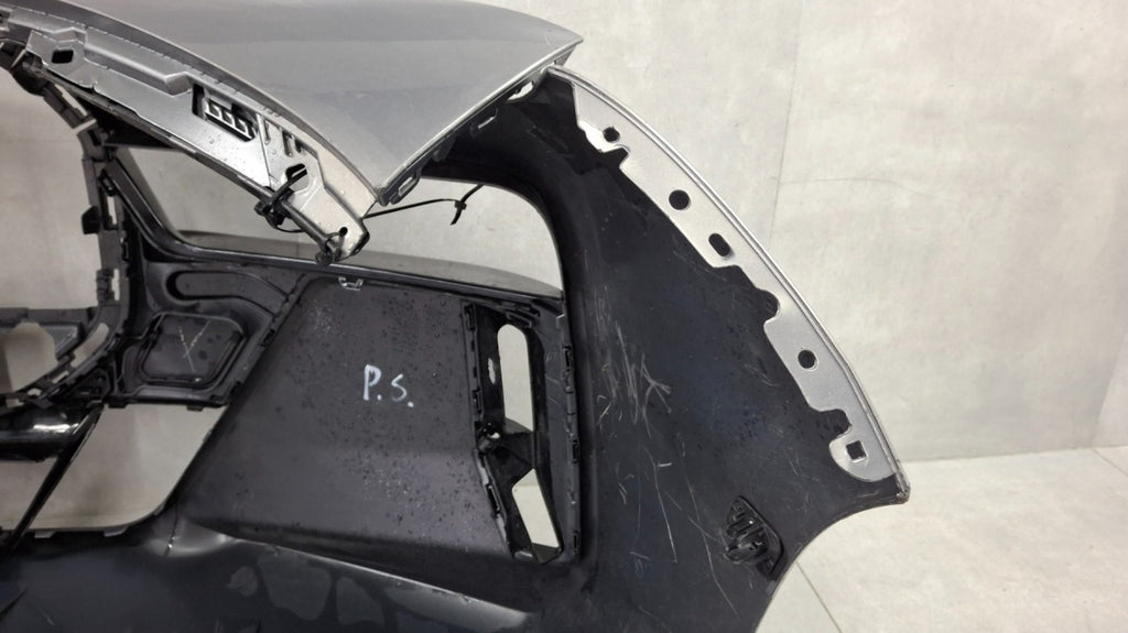 Prednji branik BMW 7 G70 M paket 22-25