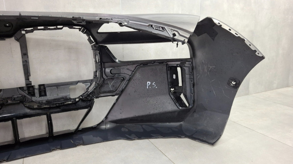 Prednji branik BMW 7 G70 M paket 22-25