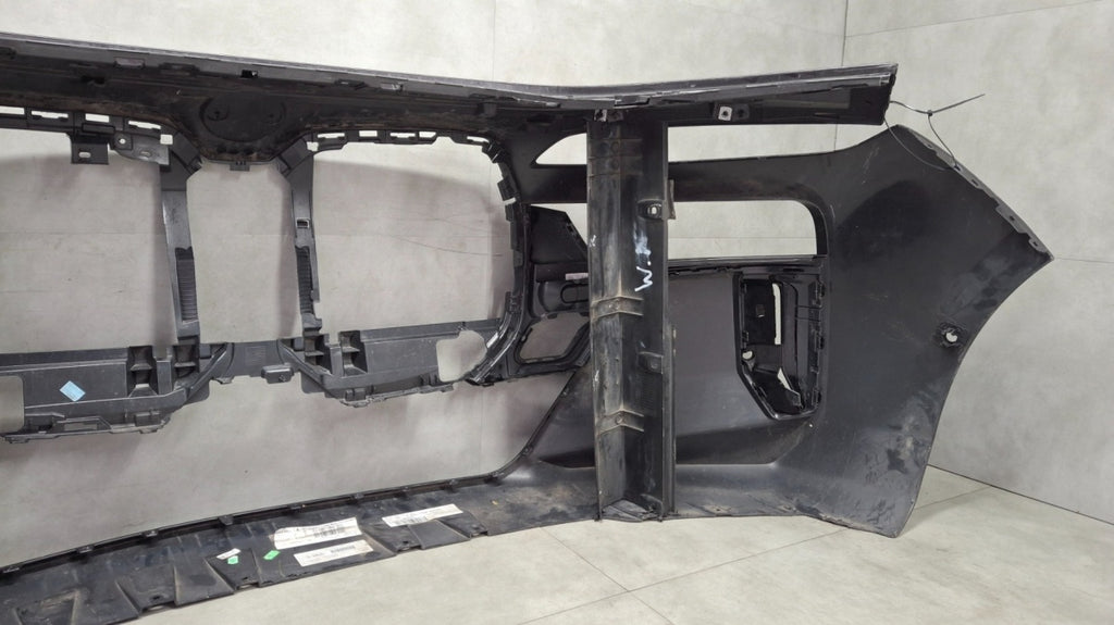 Prednji branik BMW 7 G70 M paket 22-25