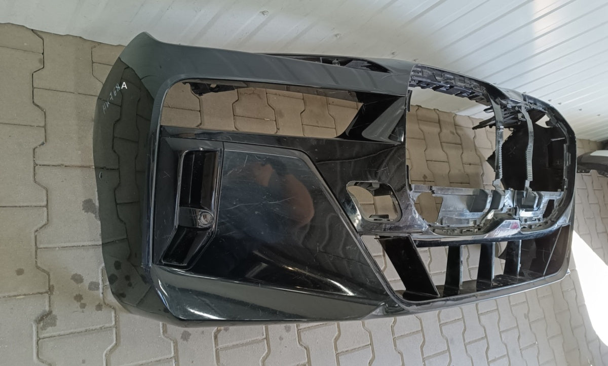 Prednji branik BMW 7 G70 M paket 22-