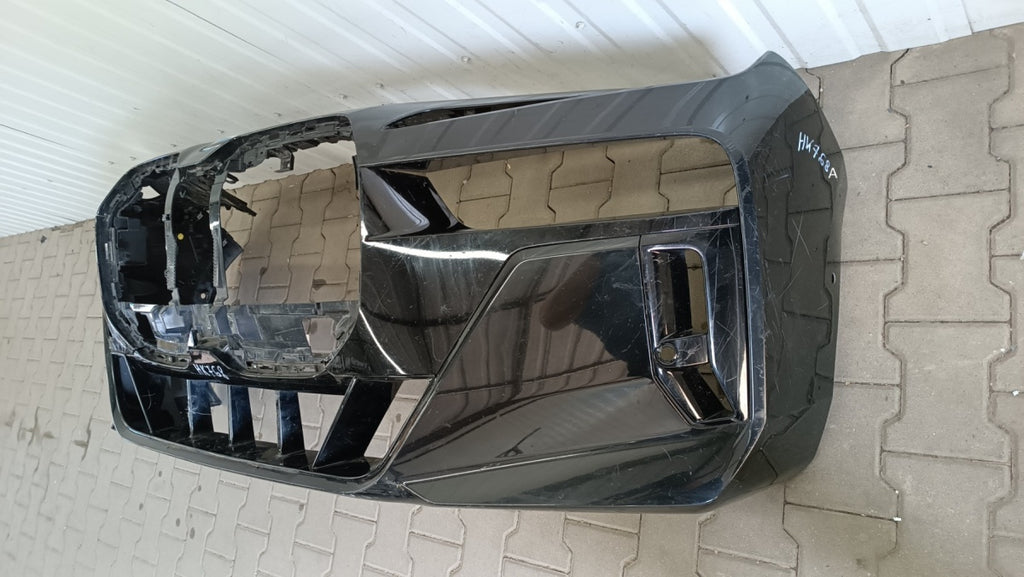 Prednji branik BMW 7 G70 M paket 22-
