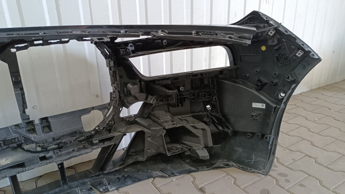 Prednji branik BMW 7 G70 M paket 22-