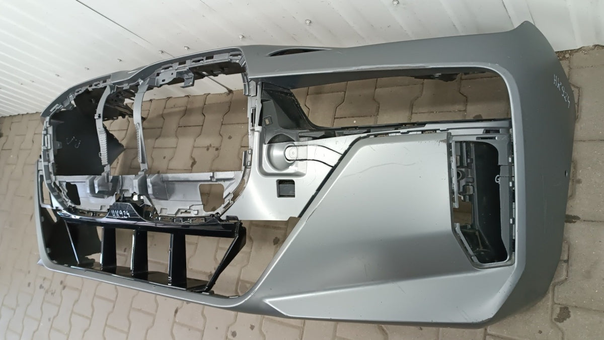 Prednji branik BMW 7 G70 M paket 22-