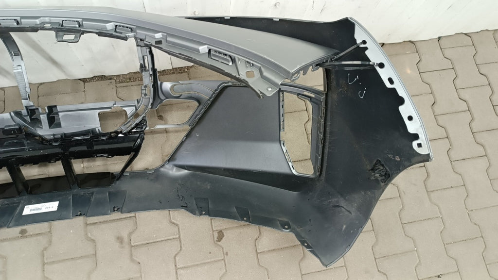 Prednji branik BMW 7 G70 M paket 22-
