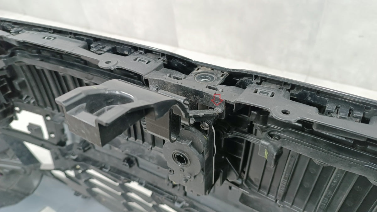 Prednji branik BMW 3 G20 G21 M-paket Lift LCI 22- /+ Roleta / + ślizgi