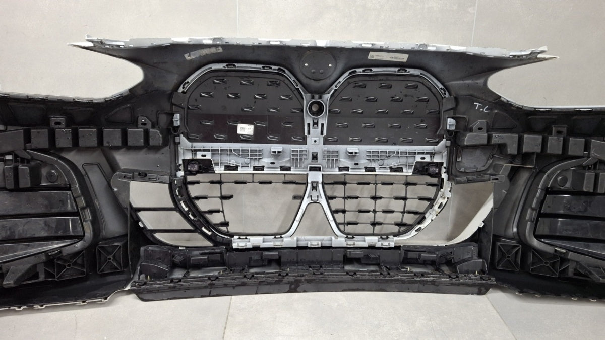 Prednji branik BMW i4 G26 Gran Coupe M paket 21-24 / + ślizgi