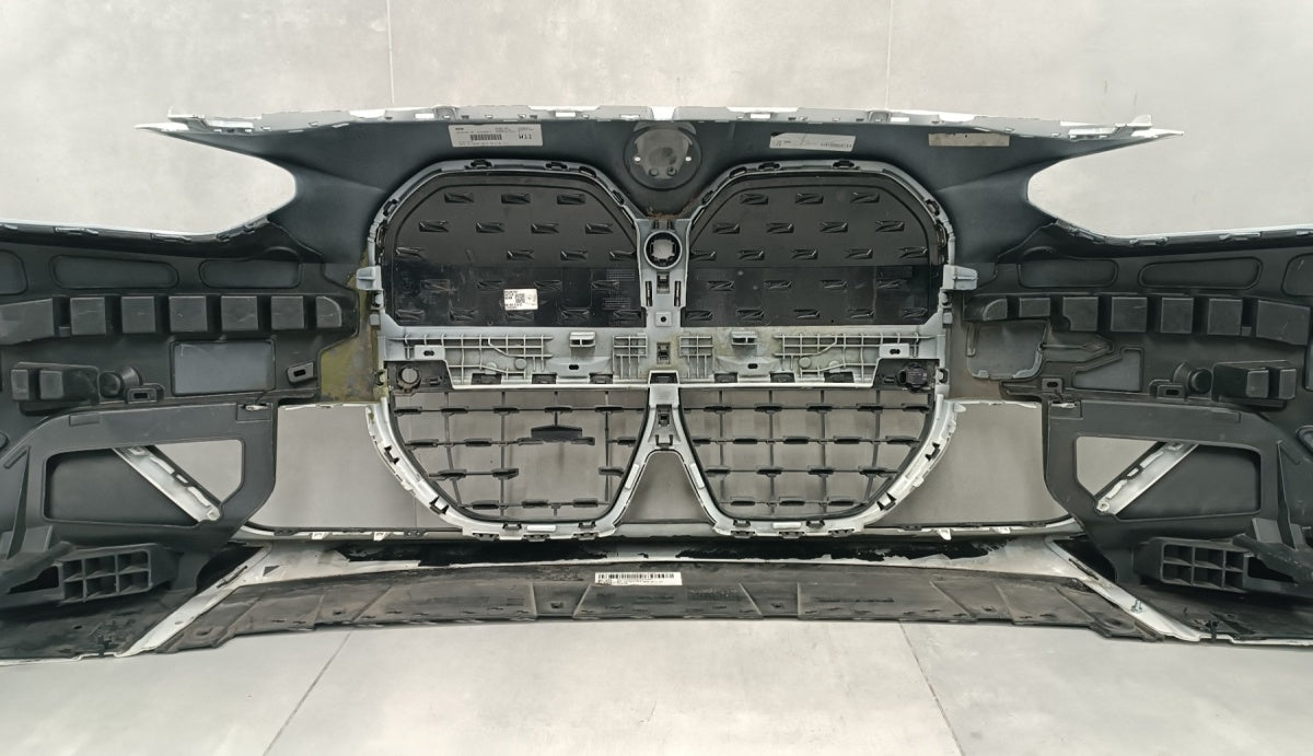 Prednji branik BMW i4 G26 21- / + 1 PDC