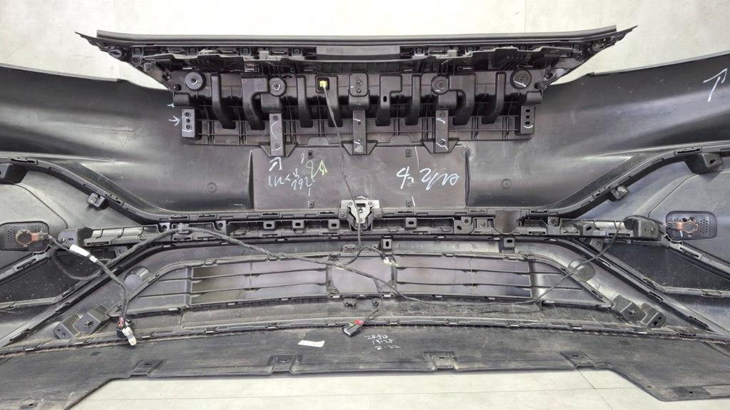 Prednji branik BYD Atto 3 22- / + kamera