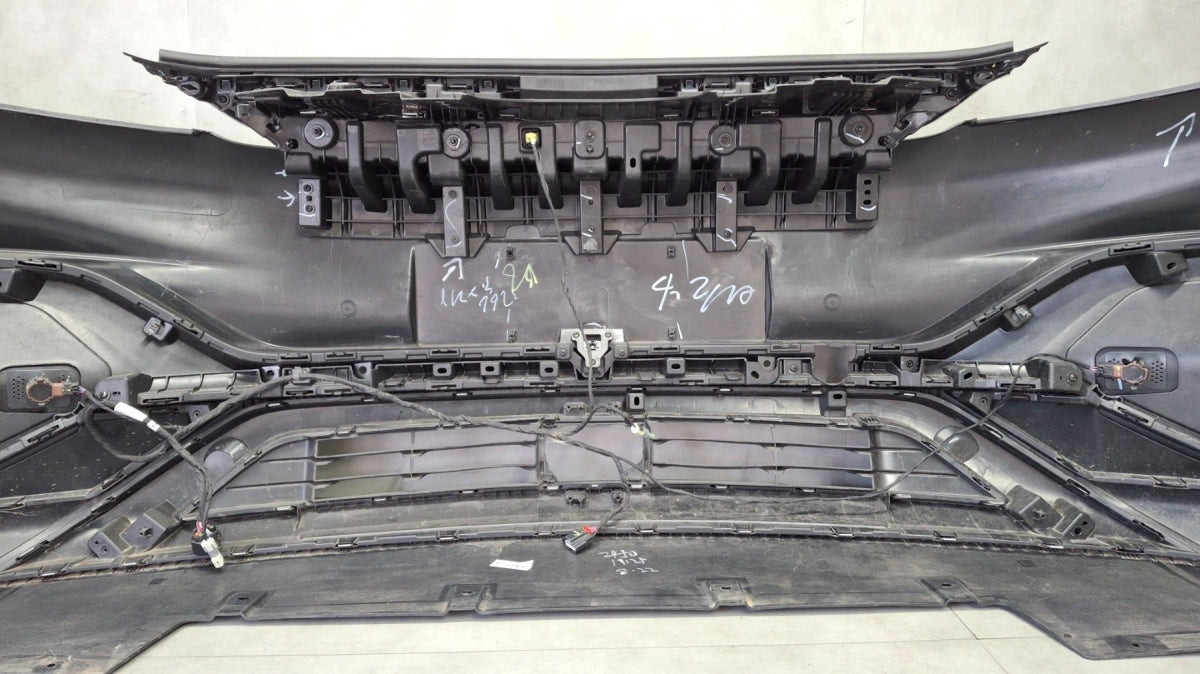 Prednji branik BYD Atto 3 22- / + kamera