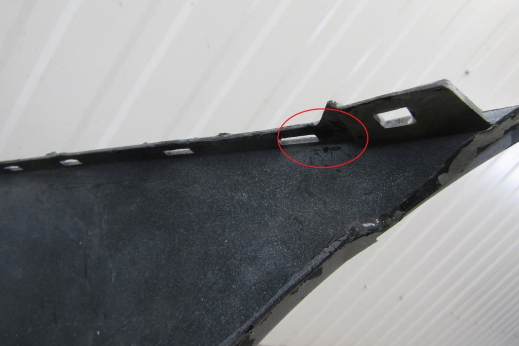 Prednji branik Mitsubishi Lancer VIII X HB 08-