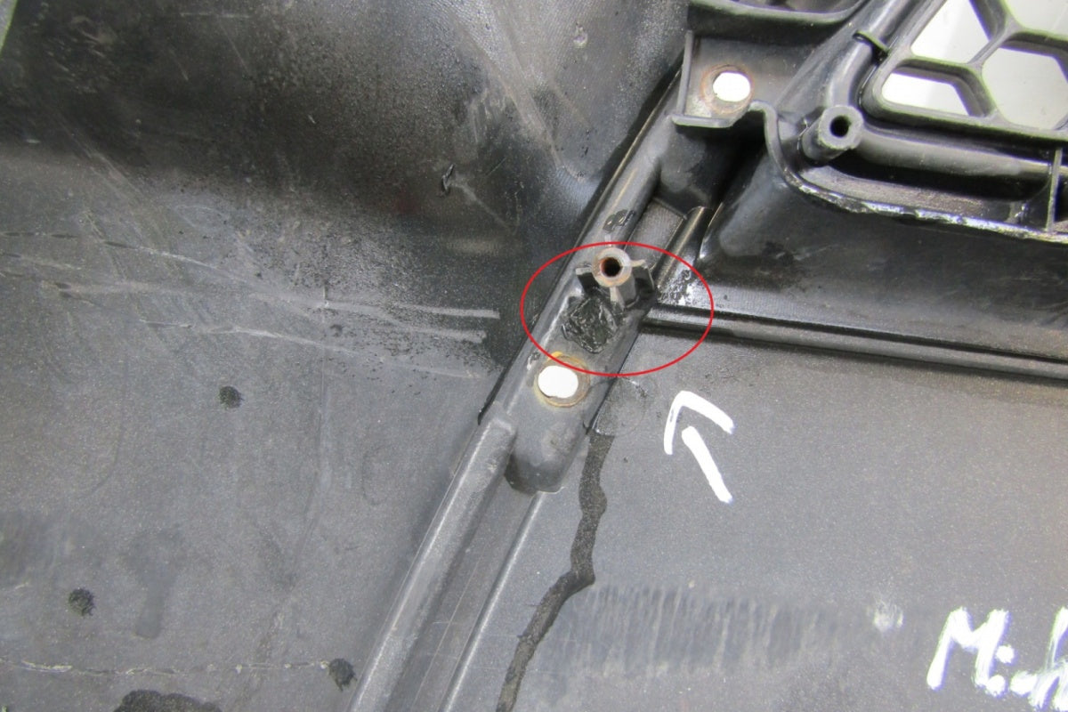 Prednji branik Mitsubishi Lancer VIII X HB 08-