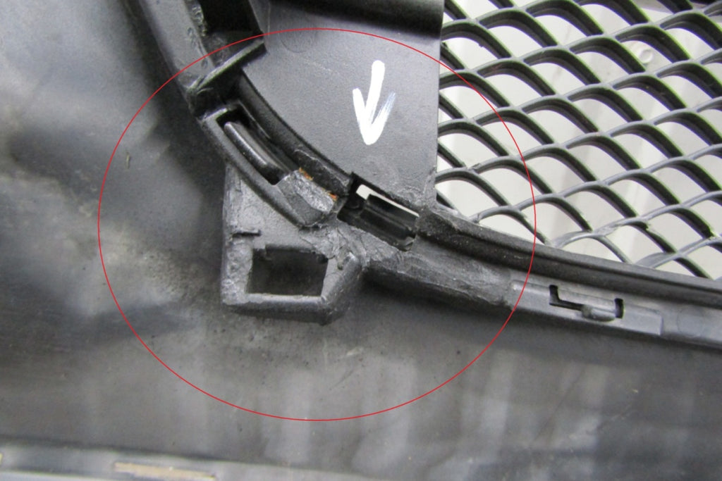 Prednji branik Mercedes gla 156 45 AMG lift 17-19