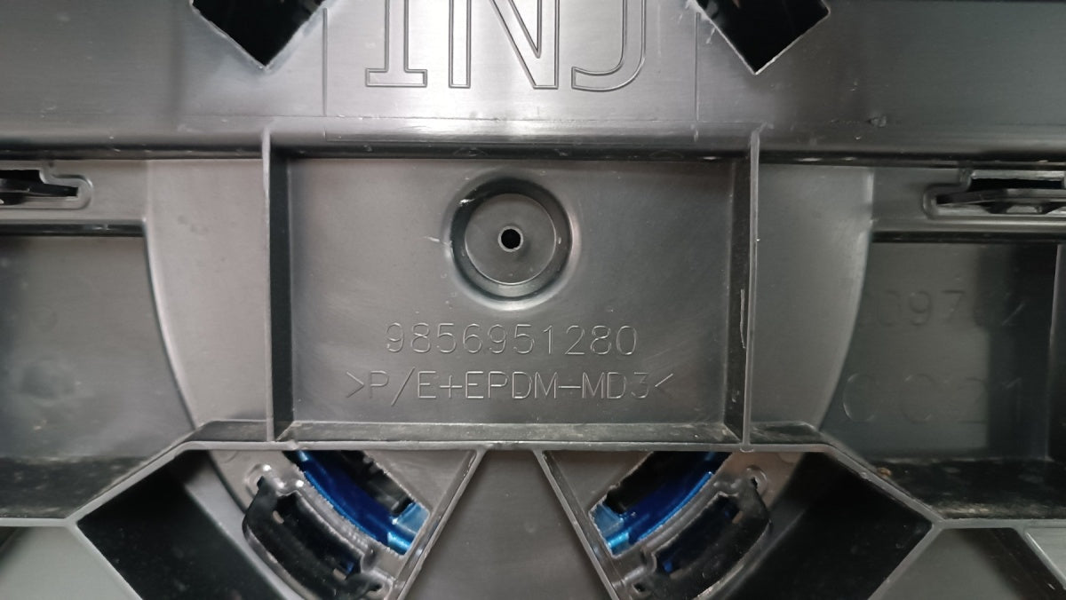 Prednji branik Citroen C3 IV 4 24-/ kompletan