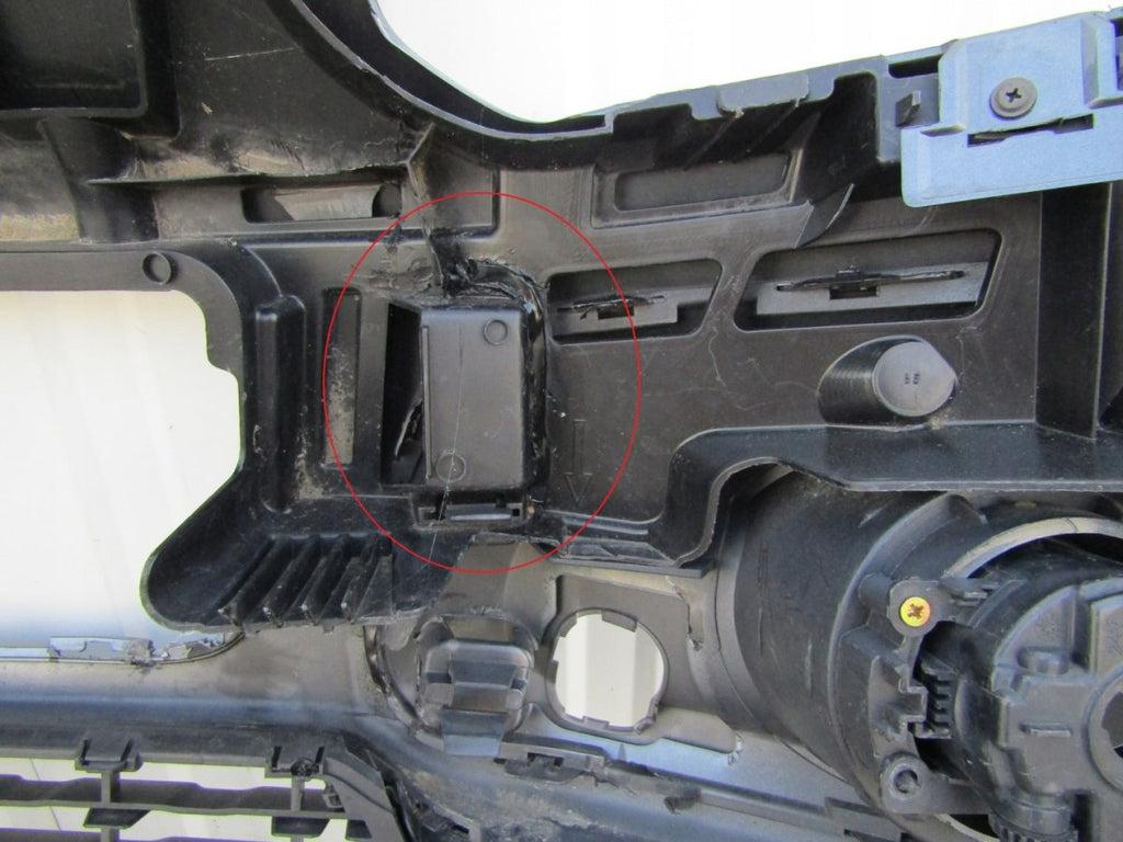 Prednji branik Citroen C3 Picasso 08-12