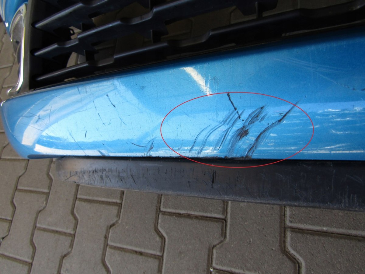 Prednji branik Citroen C3 Picasso 08-12