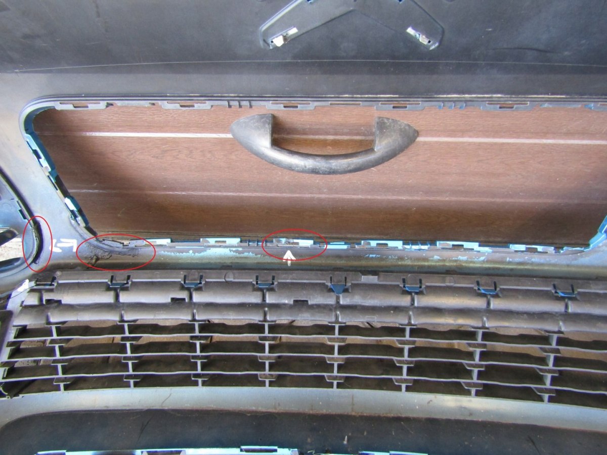 Prednji branik Citroen C3 Picasso 08-12