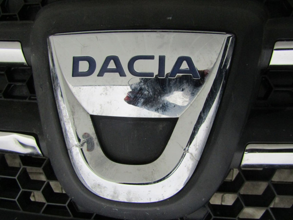 Prednji branik Dacia Sandero II 2 12-16