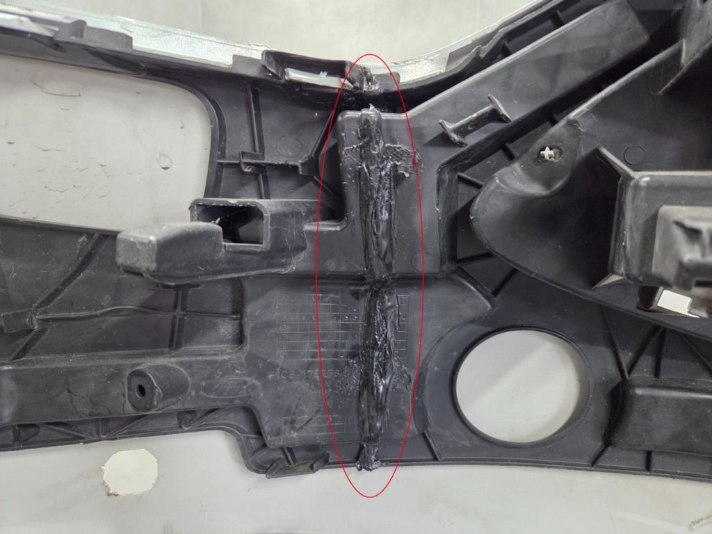 Prednji branik FORD C-MAX II MK2 LIFT 14-19 / + halogen