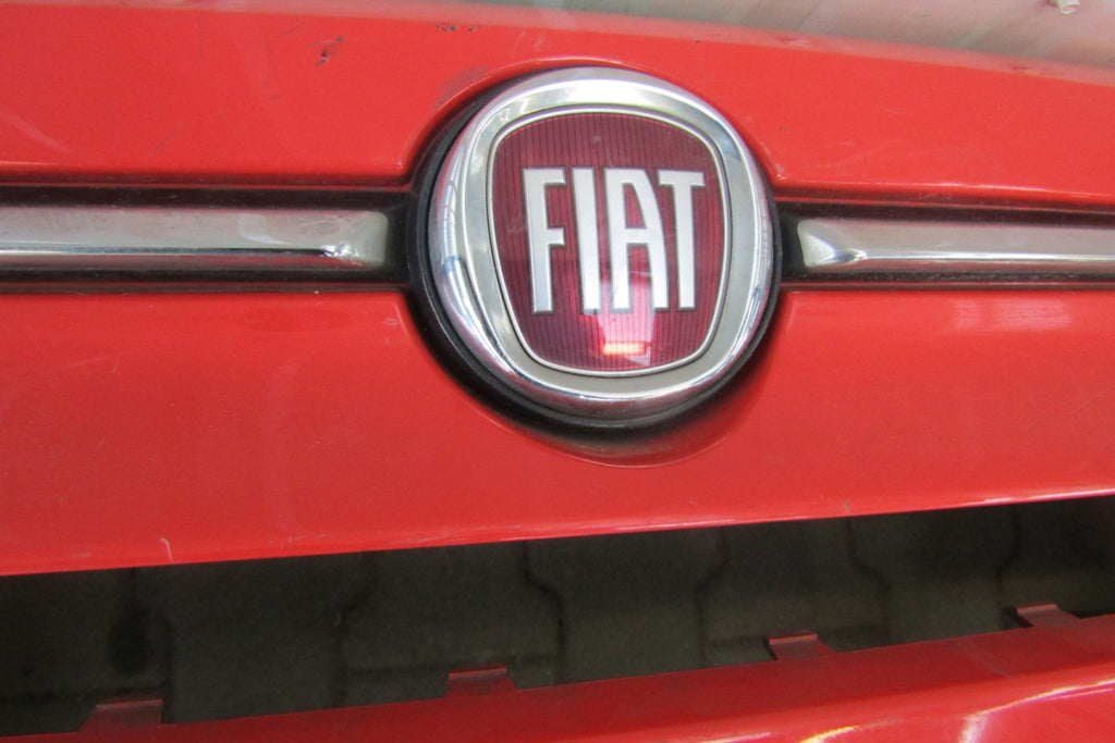 Prednji branik Fiat 500 Lift 15-