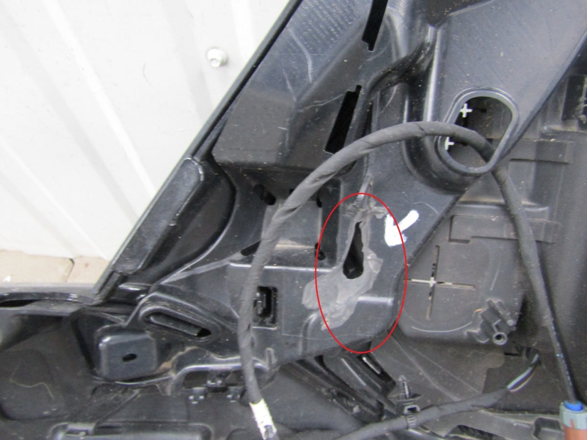 Prednji branik Mercedes Benz E klasa AMG 214 23-