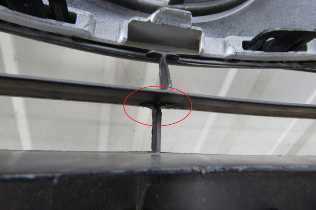 Prednji branik Toyota Yaris 3 III lift 17-